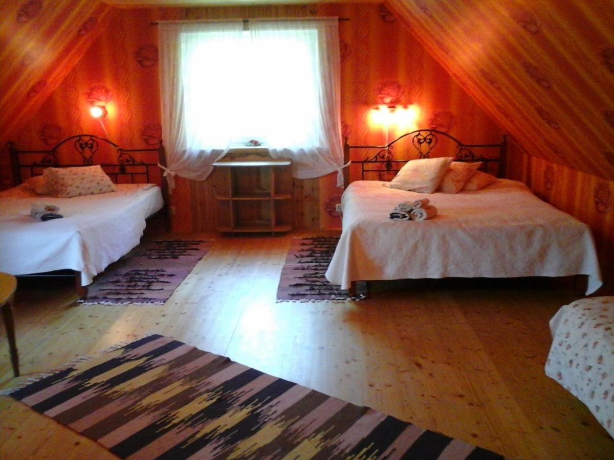 Дома для отпуска Tõnise Holiday Houses Lilbi